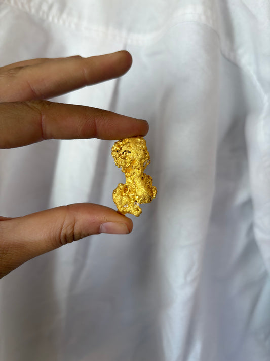 32.8g Natural Gold Nugget - Dog Bone