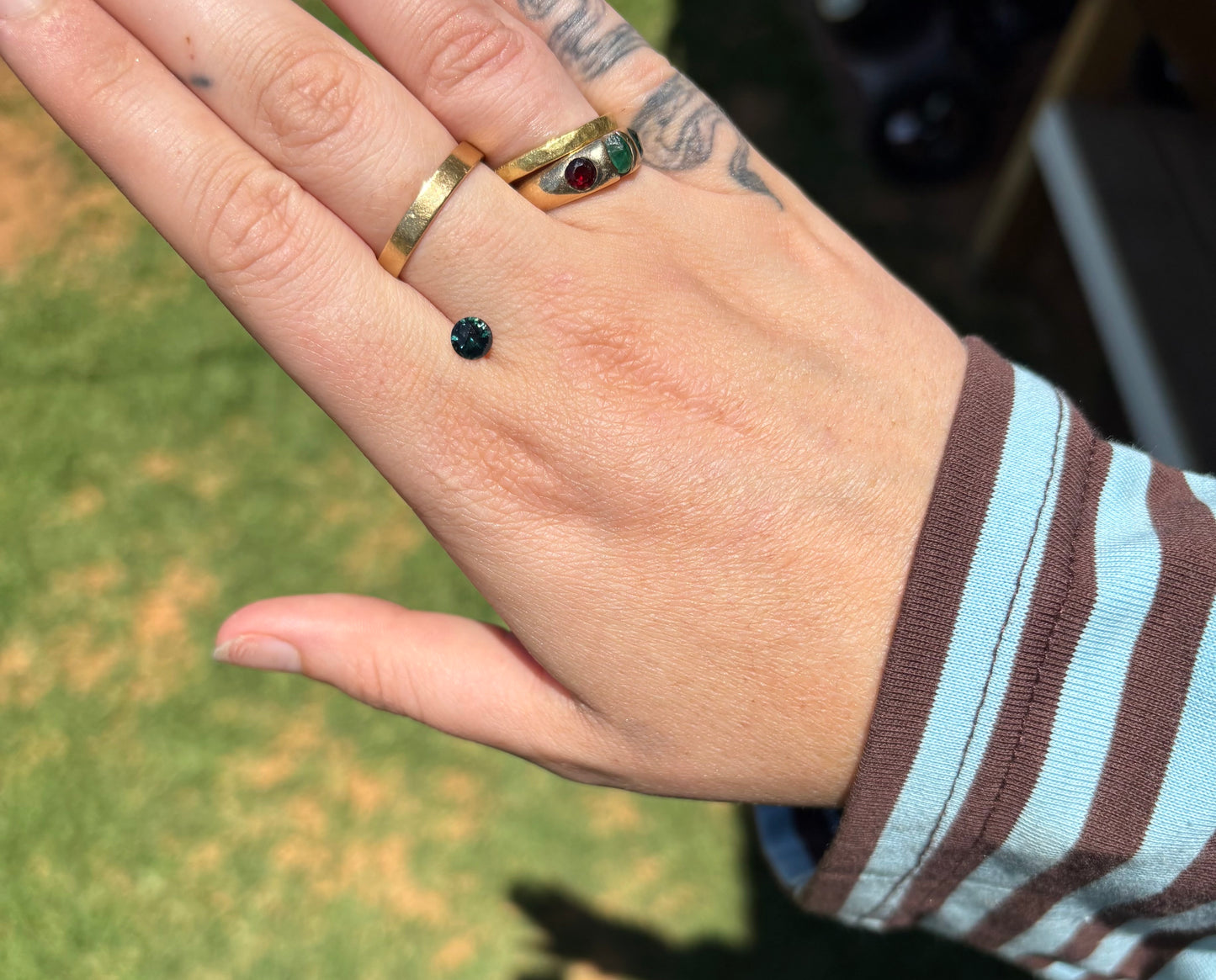 0.75ct Australia Parti Sapphire - Dark Blue/Green