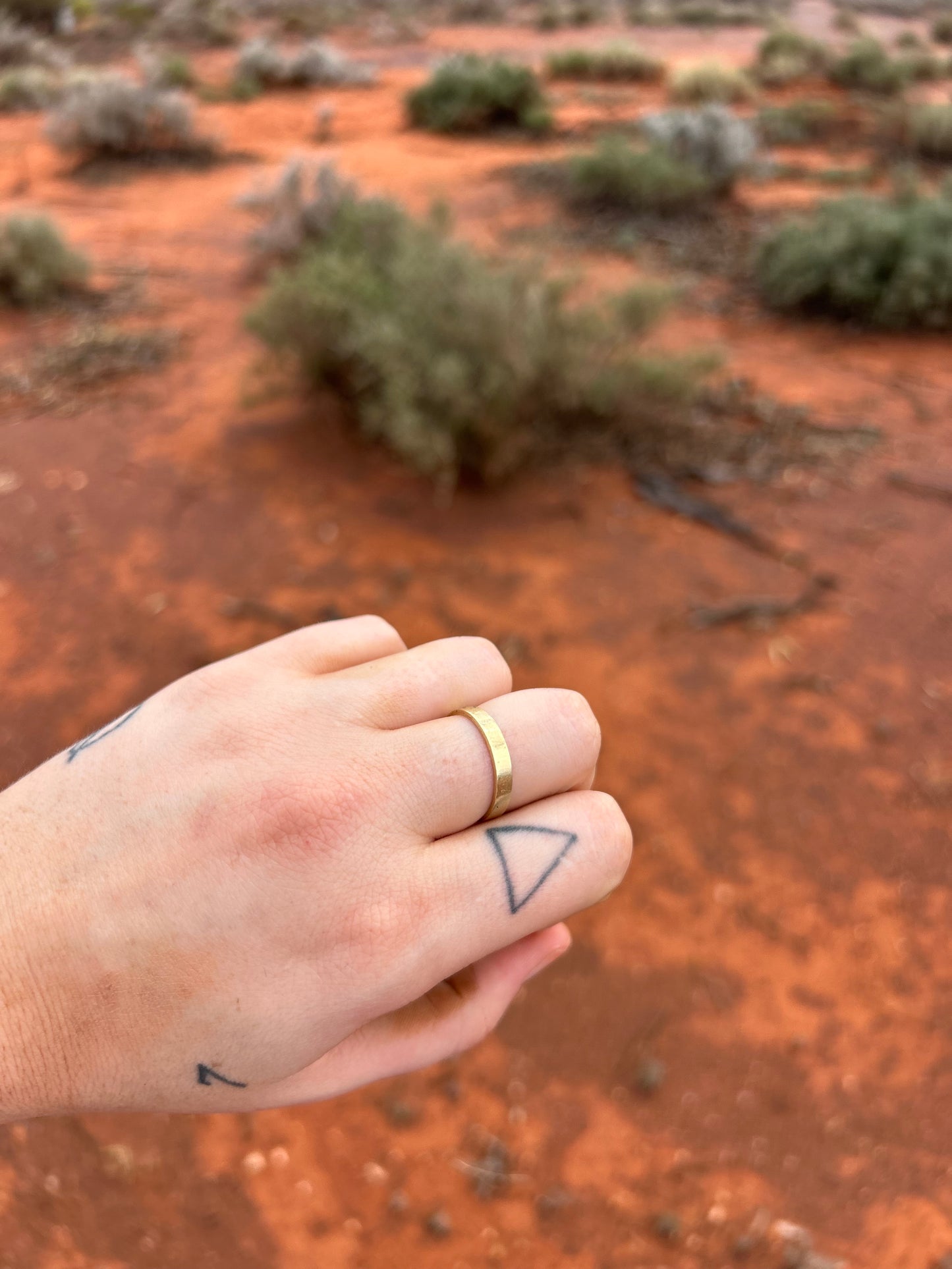 18k Solid 4mm Gold ring