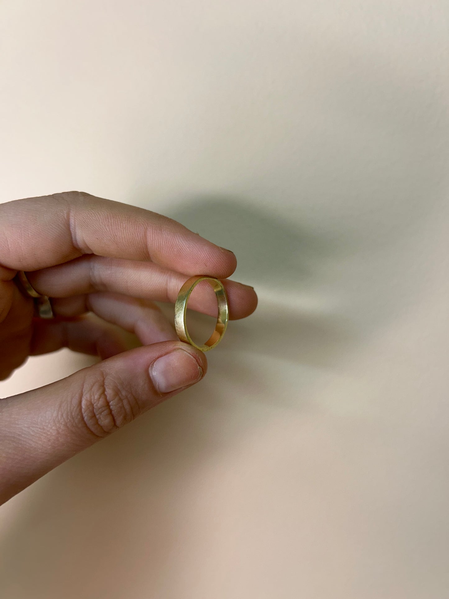 18k Solid 4mm Gold ring