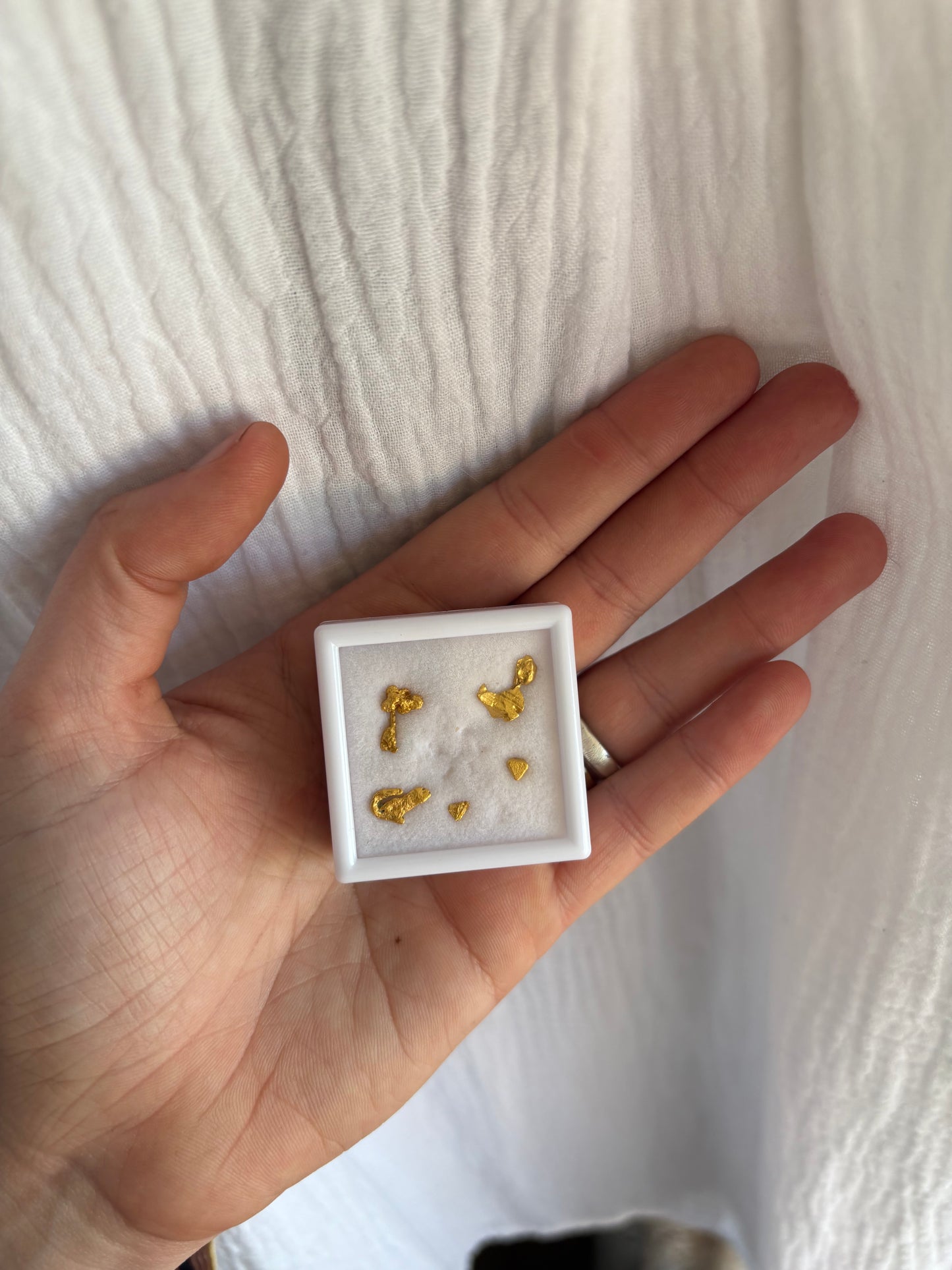 2 Gram Gold Parcel (slight crystalline structures)