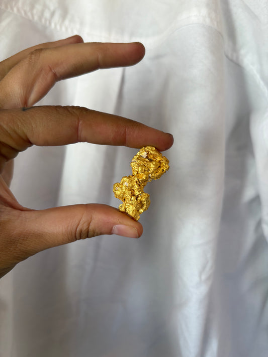 32.8g Natural Gold Nugget - Dog Bone