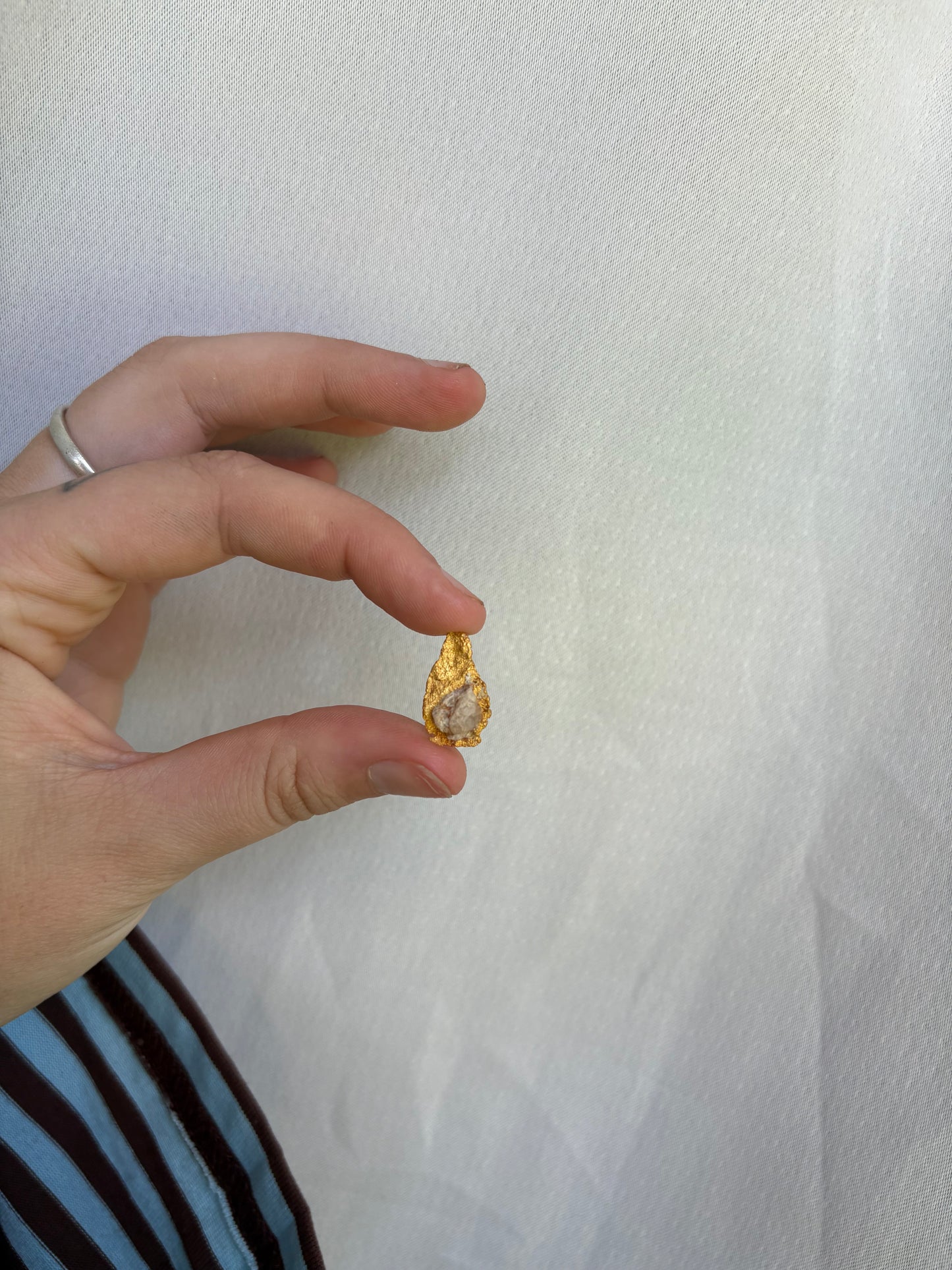 2 Gram Natural Gold Nugget  (total weight 2.5g)
