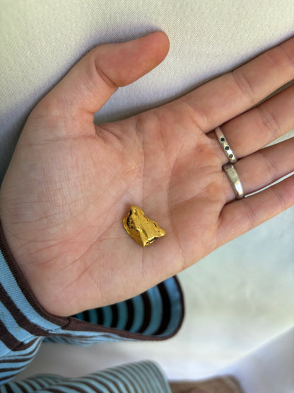 8 Gram Natural Gold Nugget (Total weight 9g)