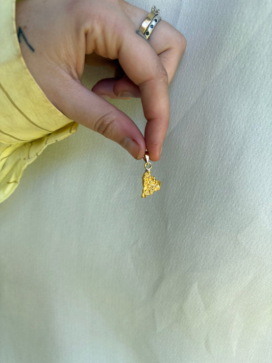3.9 gram Natural Gold Nugget Pendant