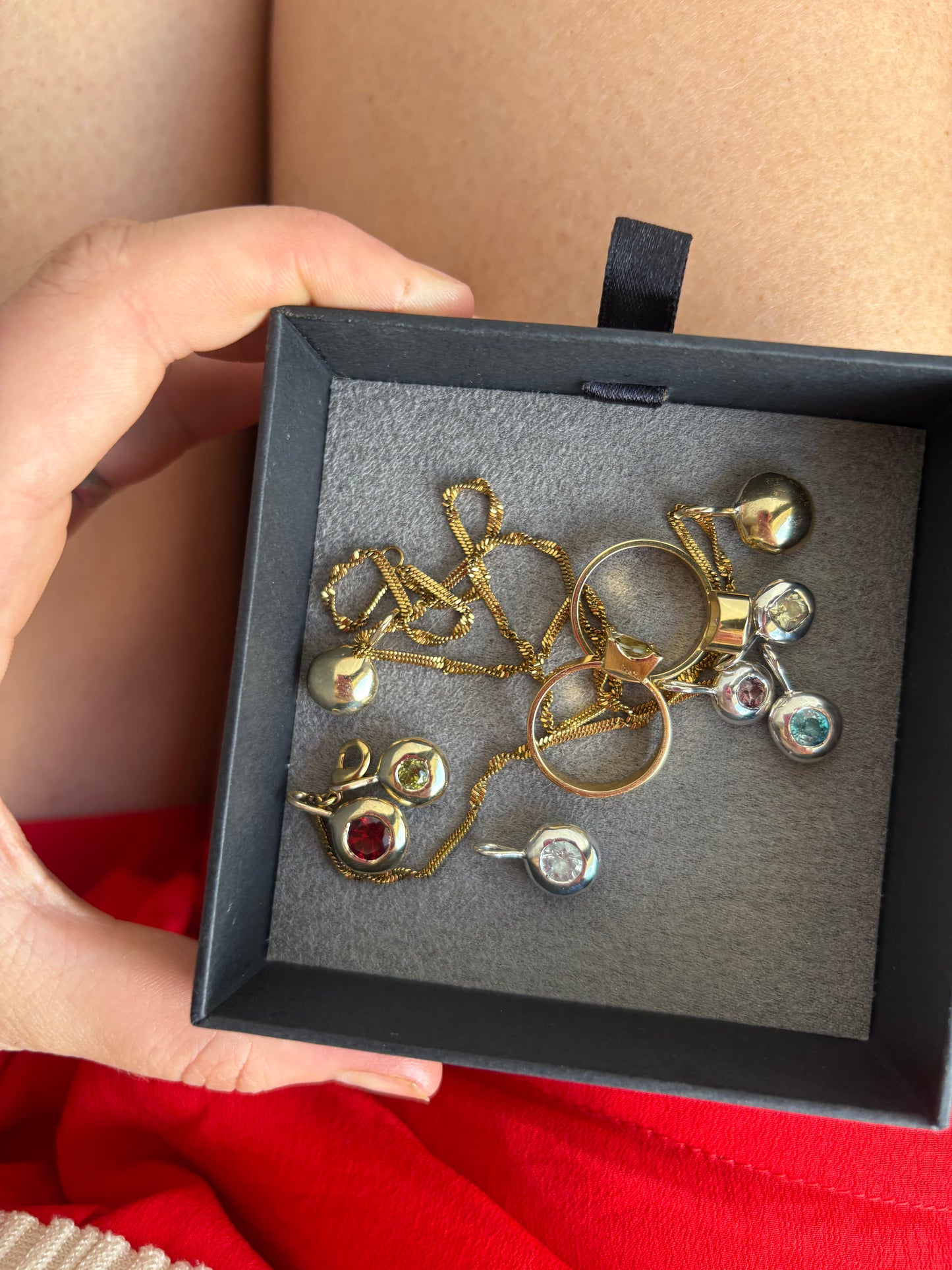 Desert Droplet - Gold and Apatite