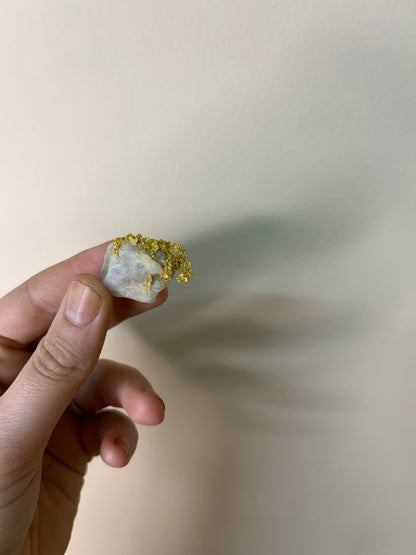 5 Gram Natural Gold/Quartz Specimen - Golden Goanna