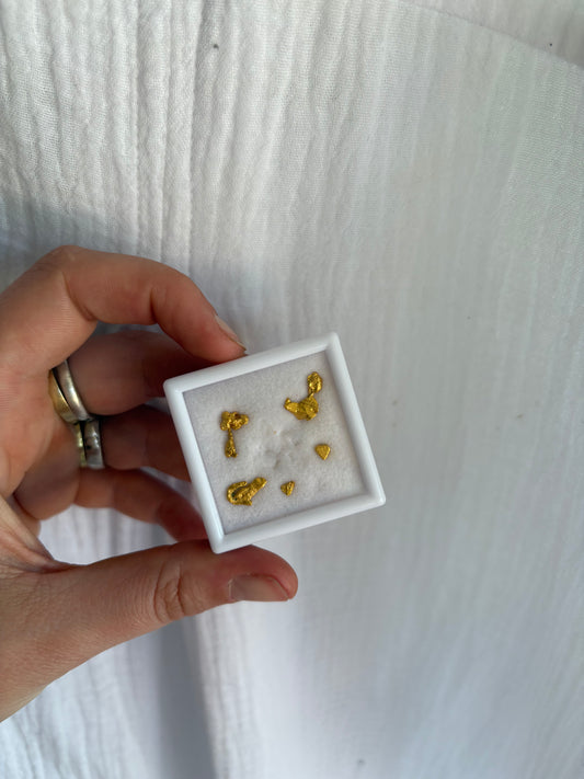 2 Gram Gold Parcel (slight crystalline structures)