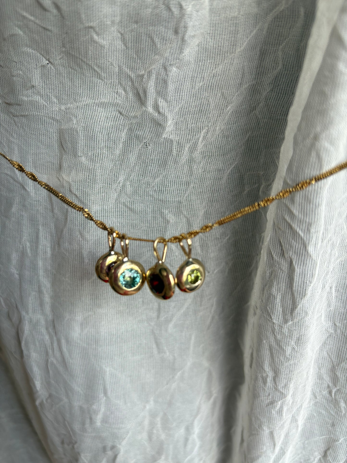 Desert Droplet - Gold and Apatite