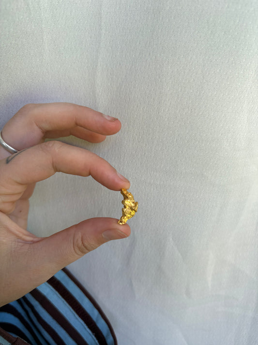 5.7 grams natural gold nugget