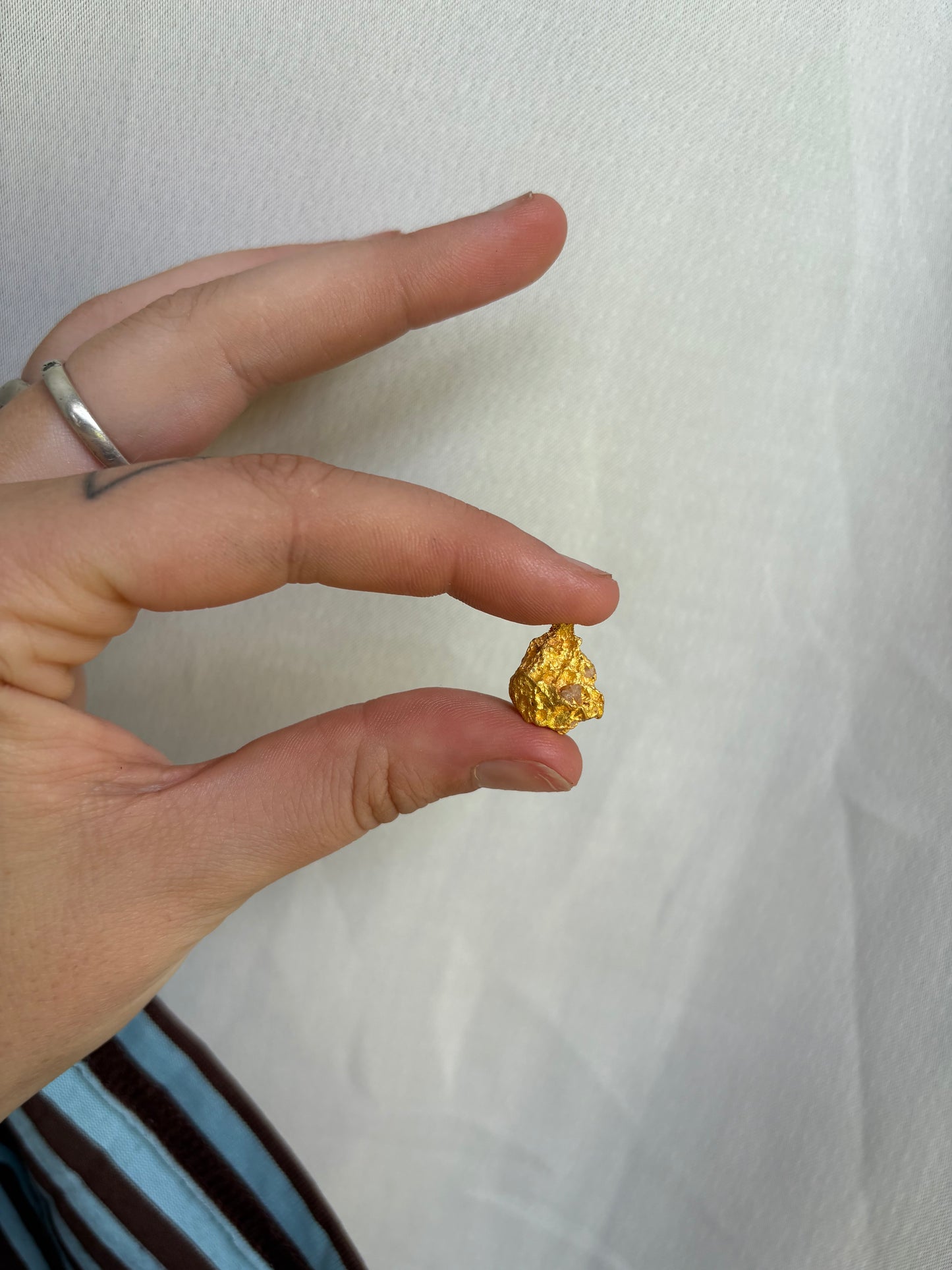 9 Gram Natural Gold Nugget- Total weight 9.5g