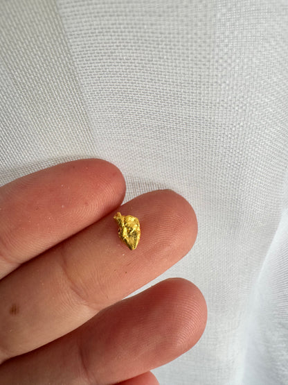 0.4 grams Natural Gold Nugget - August drop