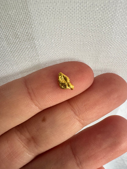 0.4 grams Natural Gold Nugget - August drop