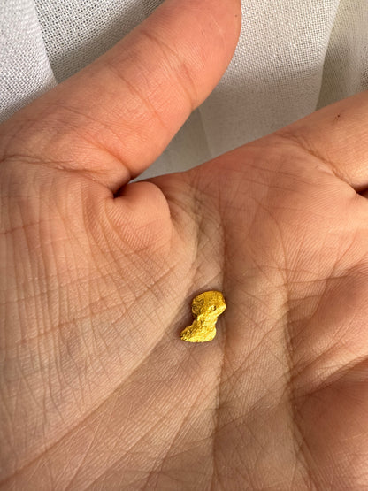 0.6 grams Natural Gold Nugget - August drop