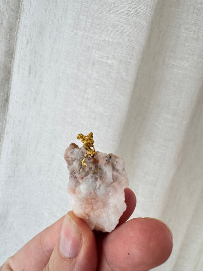 6 gram Natural Gold and Quartz Specimen - August Drop