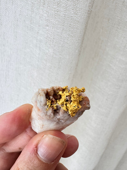 6 gram Natural Gold and Quartz Specimen - August Drop