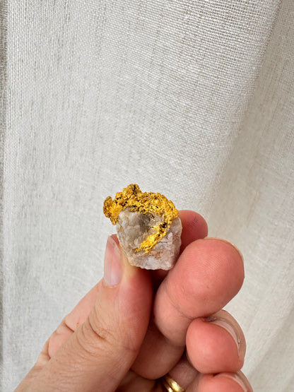 10 gram Natural Gold and Quartz Specimen - August Drop