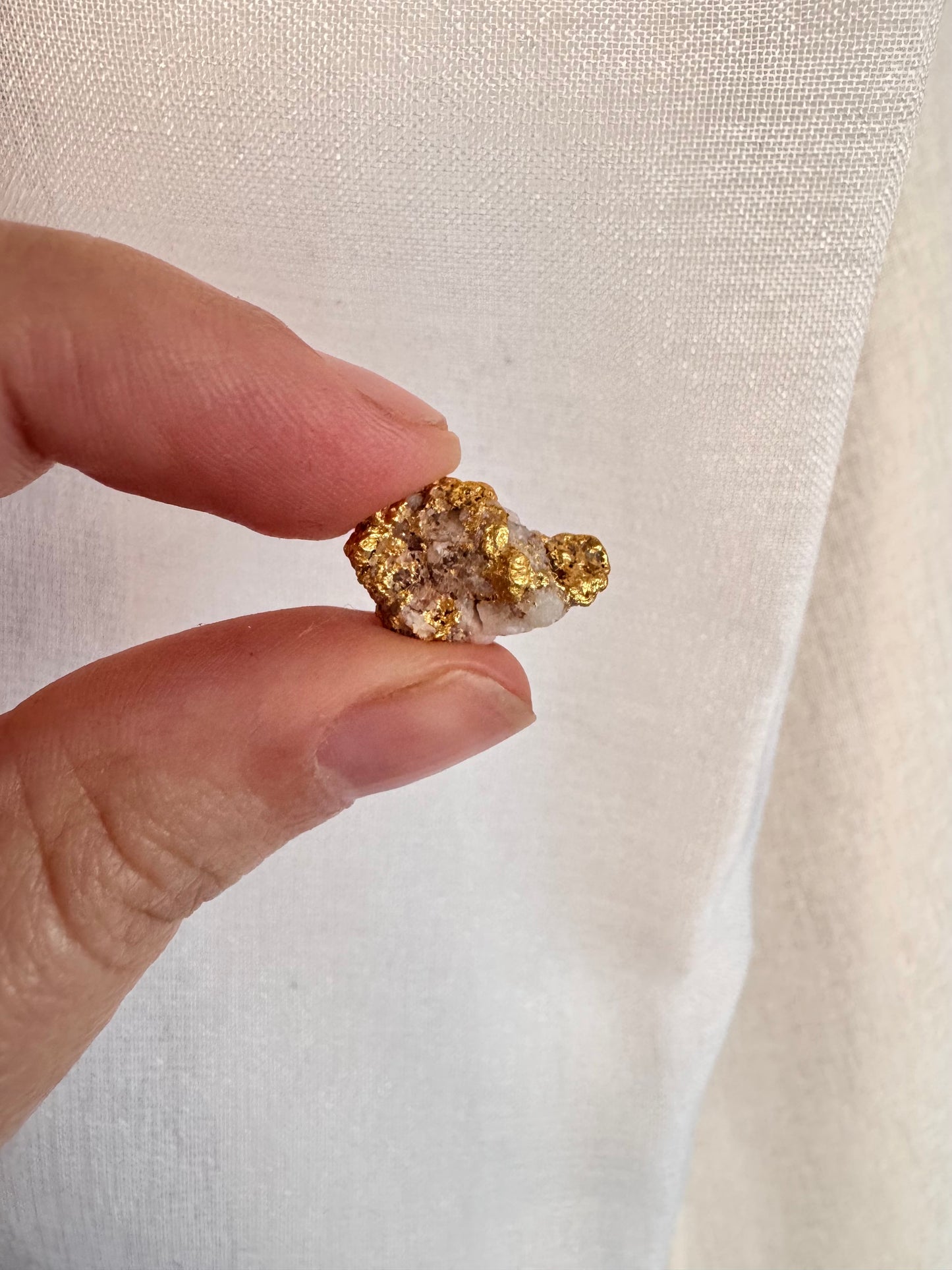 2 gram Natural Gold and Quartz Specimen - August Drop
