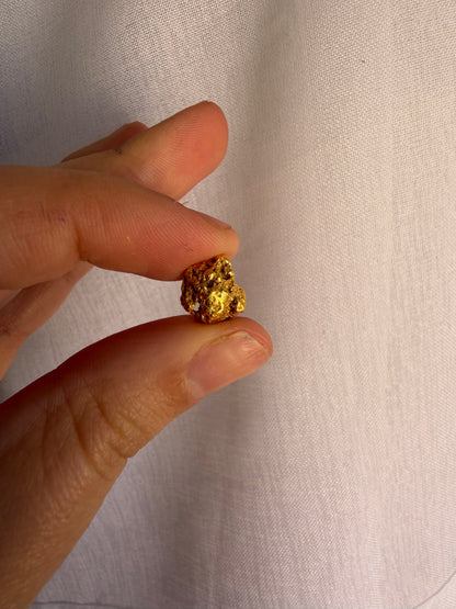 2.87 grams Natural Gold Nugget - September drop